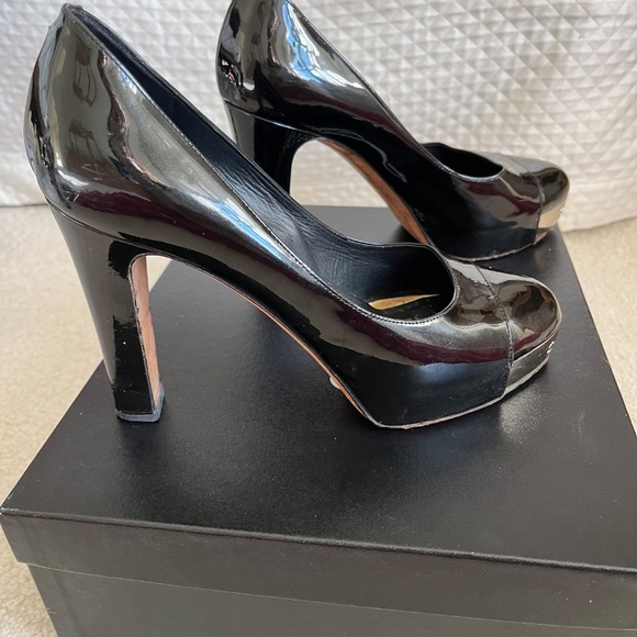 Chanel heels - Picture 3 of 4